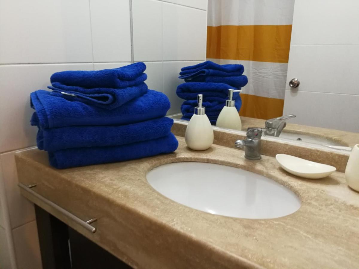 Departamento Con Terraza R&m Appartamento Santiago del Cile