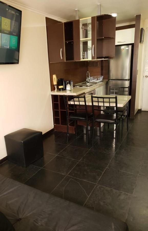 Departamento Con Terraza R&m Appartamento Santiago del Cile
